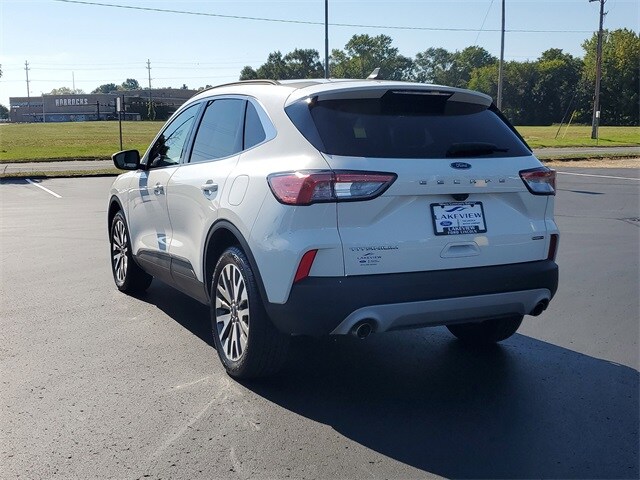 2022 Ford Escape Hybrid Titanium photo 4