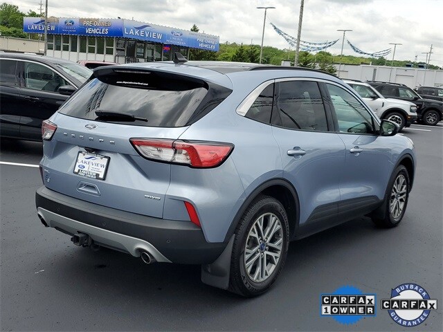 2022 Ford Escape SE photo 3