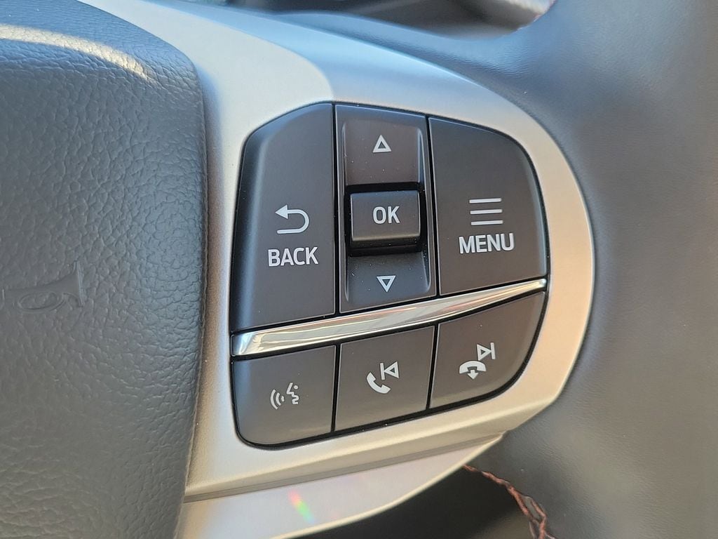 2026 Ford Explorer Active - Photo 13
