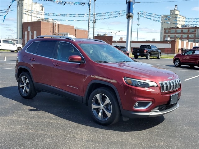 Used 2019 Jeep Cherokee Limited with VIN 1C4PJMDN2KD151183 for sale in Battle Creek, MI