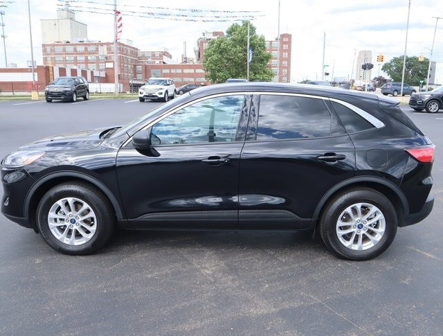 Used 2022 Ford Escape SE with VIN 1FMCU9G61NUA78475 for sale in Battle Creek, MI