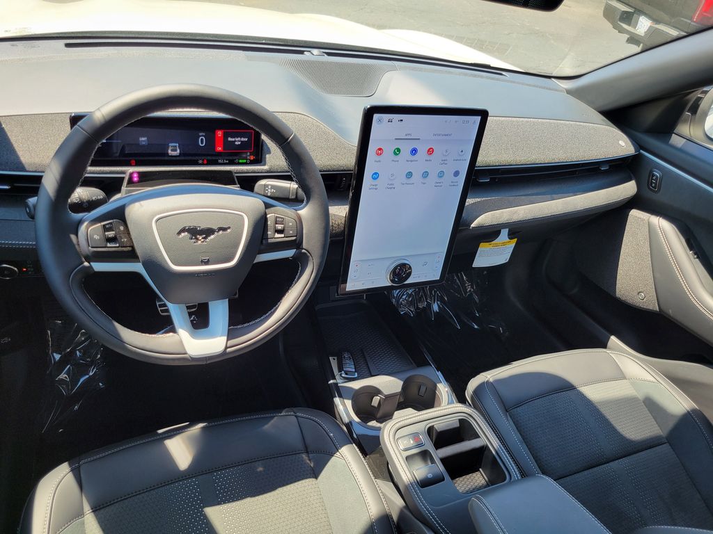 2025 Ford Mustang Mach-E GT - Photo 22