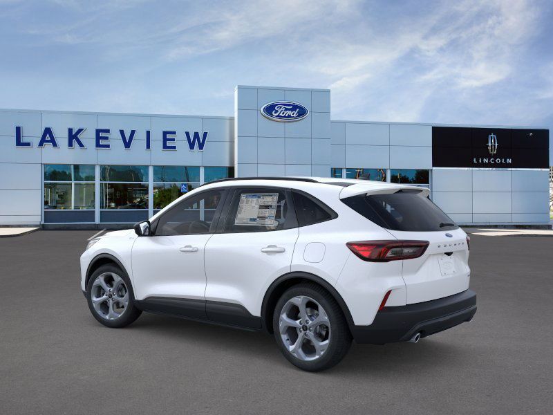 2026 Ford Escape ST-Line photo 3