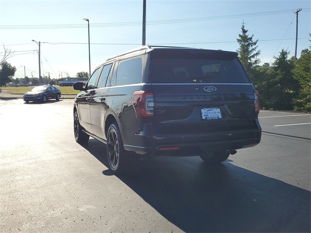 2022 Ford Expedition MAX Limited photo 4