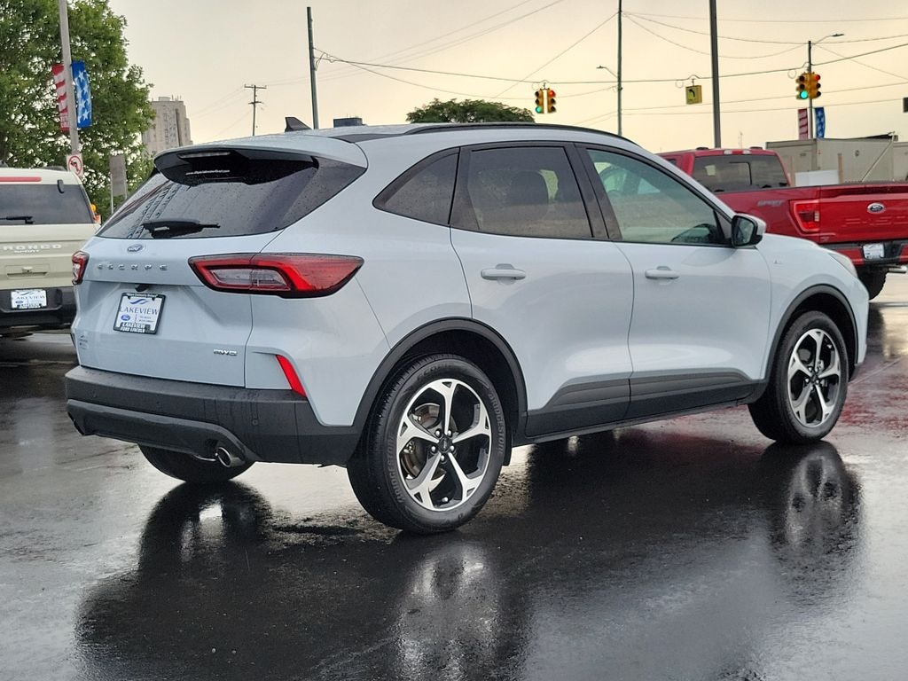 Certified 2025 Ford Escape ST-Line Select SUV