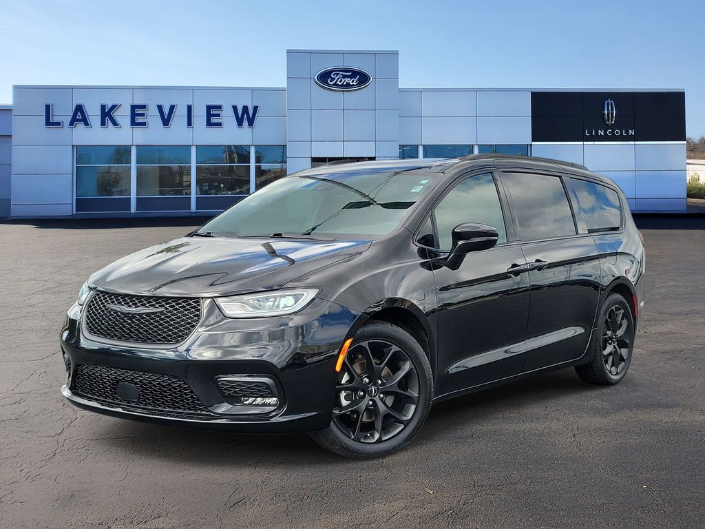 2025 Chrysler Pacifica