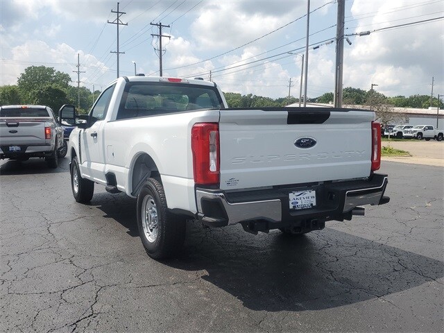 2025 Ford F-250 XL photo 4