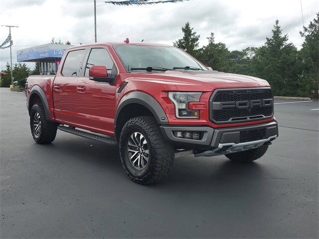 2020 Ford F-150 Raptor photo 2