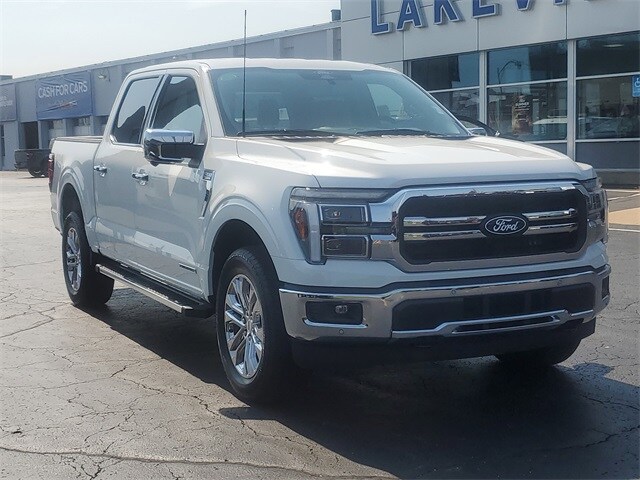 2025 Ford F-150 Lariat photo 2
