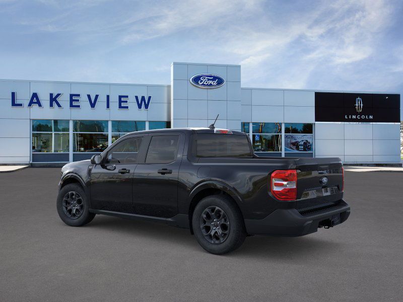 2025 Ford Maverick XLT photo 2