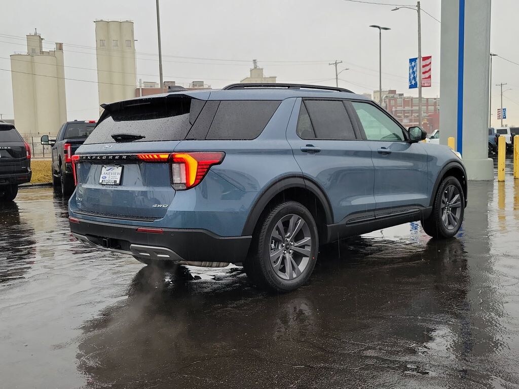 New 2026 Ford Explorer Active w/200A Pkg Sport Utility