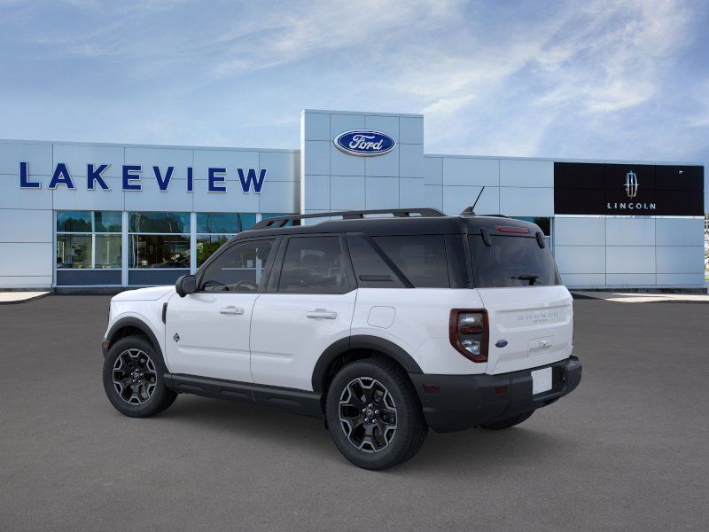 2025 Ford Bronco Sport Outer Banks photo 2