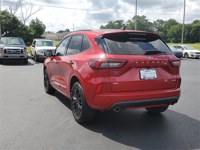 2023 Ford Escape ST-Line Elite photo 4