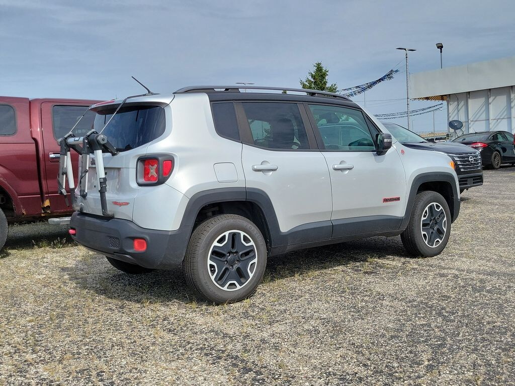 Used 2015 Jeep Renegade Trailhawk Sport Utility
