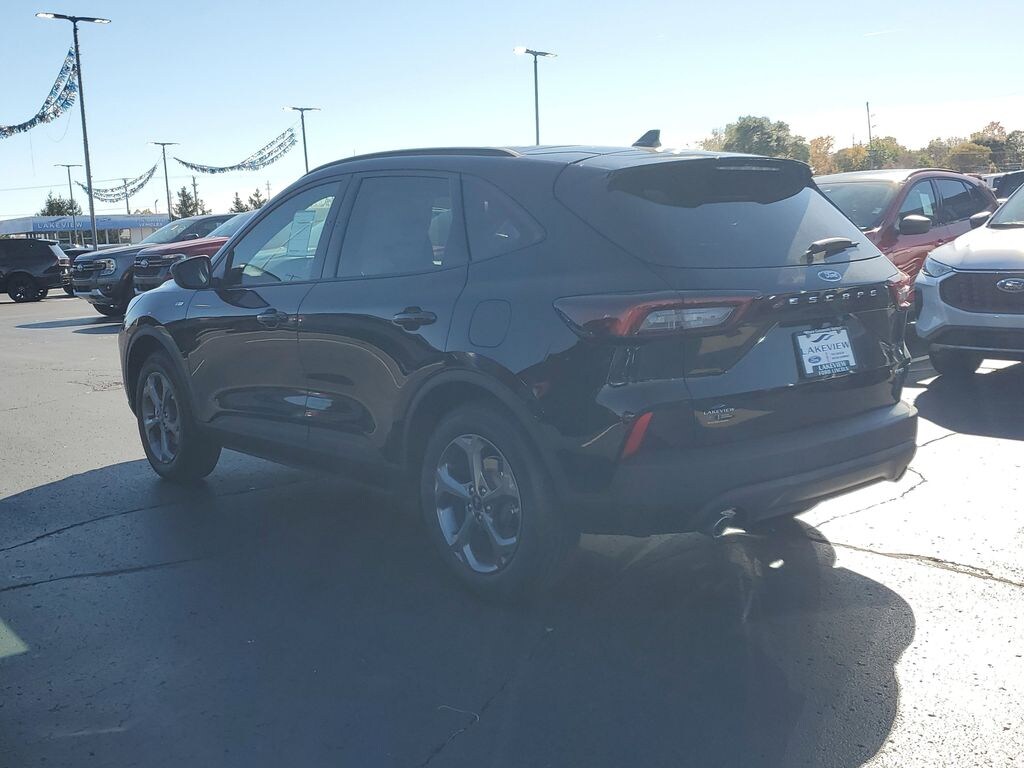 New 2025 Ford Escape ST-Line Sport Utility