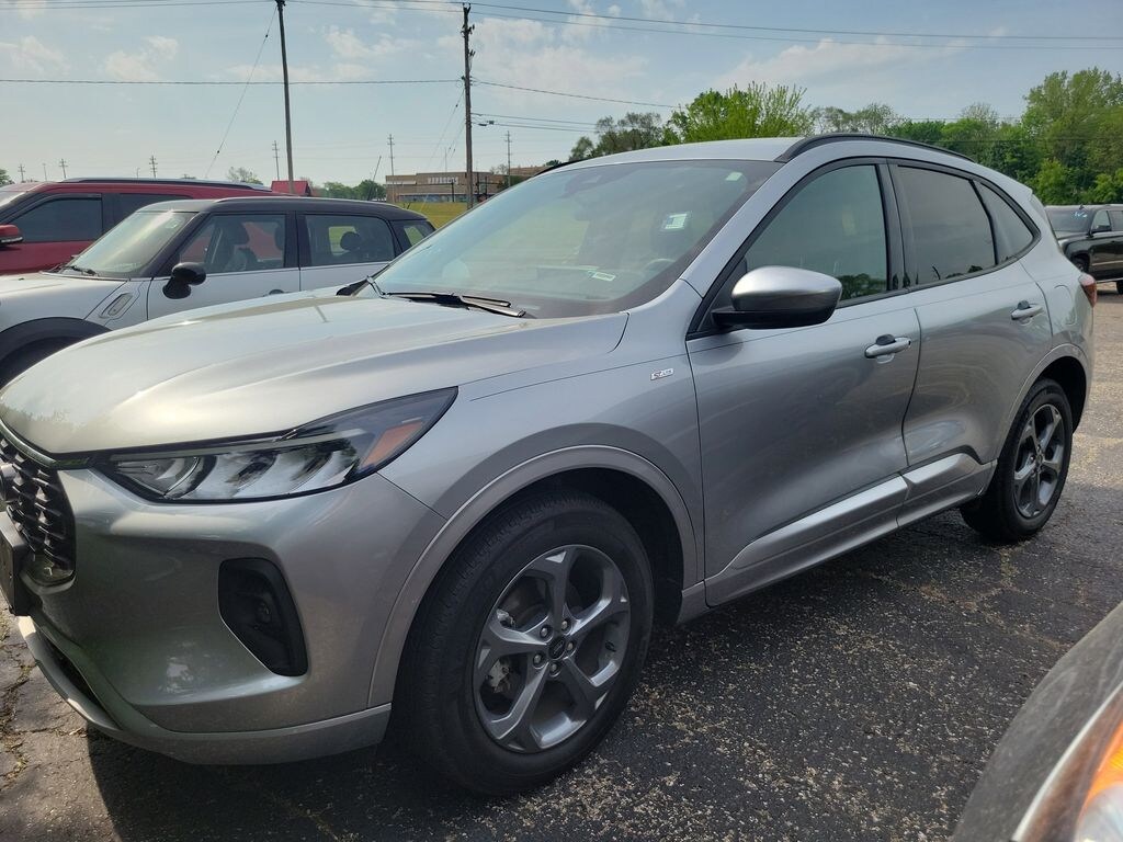 Used 2023 Ford Escape ST-Line Select Sport Utility