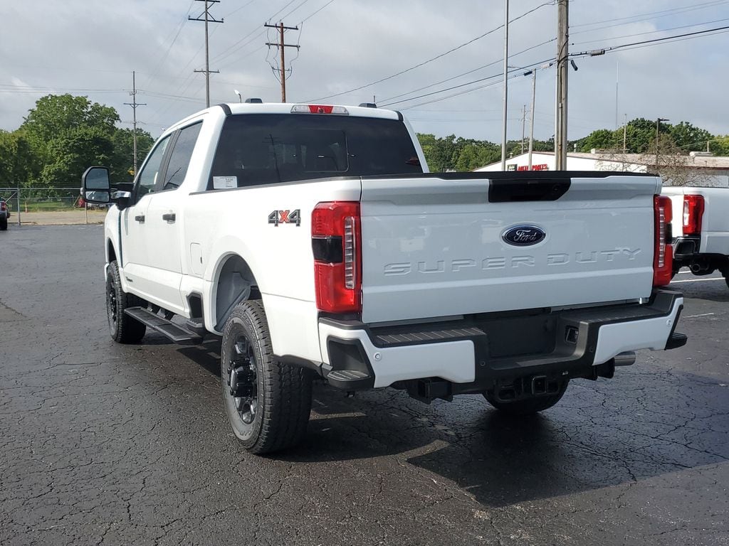 New 2025 Ford F-250 XL Crew Cab
