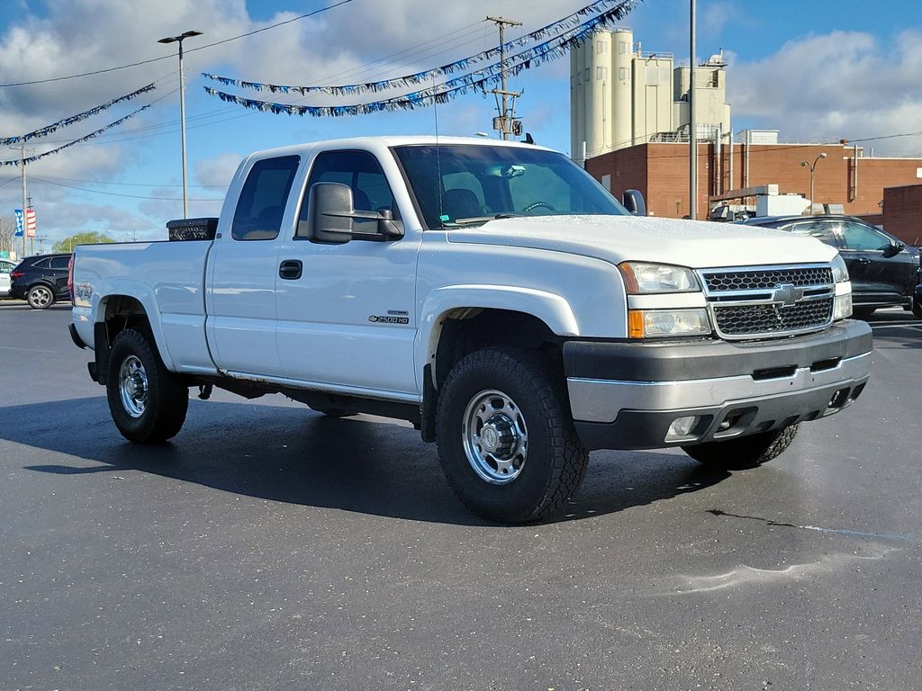 Used 2007 Chevrolet Silverado Classic 2500HD LT1 with VIN 1GCHK29D67E154966 for sale in Battle Creek, MI