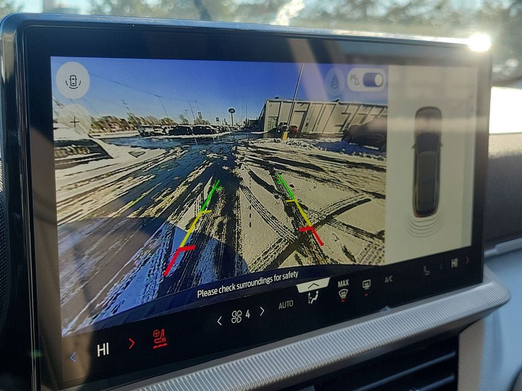 2026 Ford Explorer Active - Photo 18