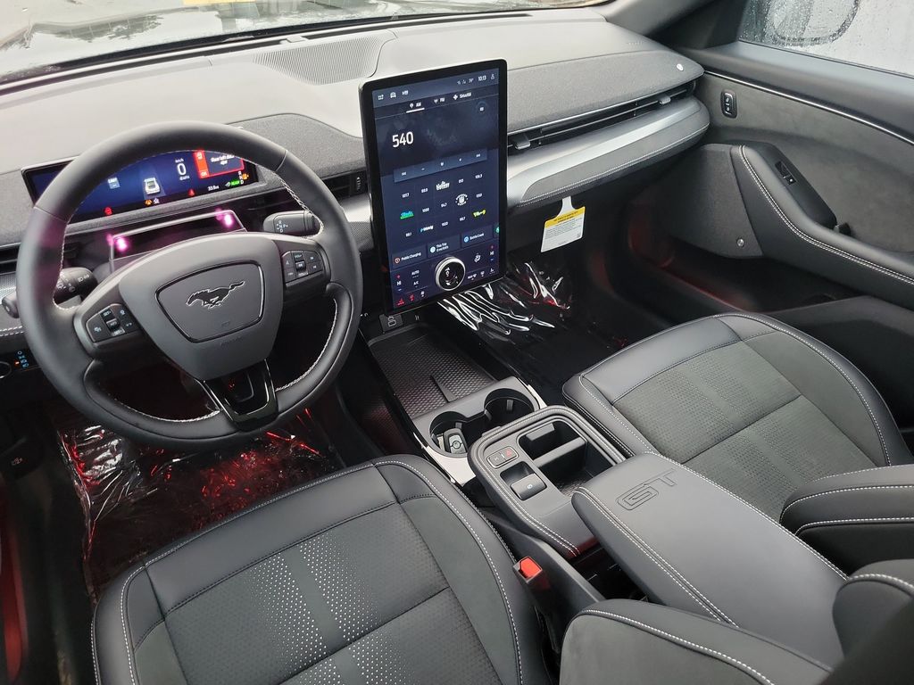 2025 Ford Mustang Mach-E GT - Photo 22