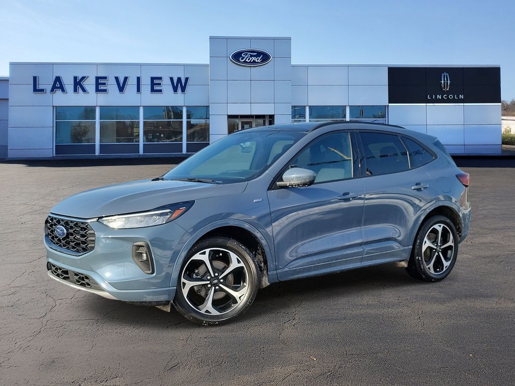 2023 Ford Escape ST-Line Select's photo