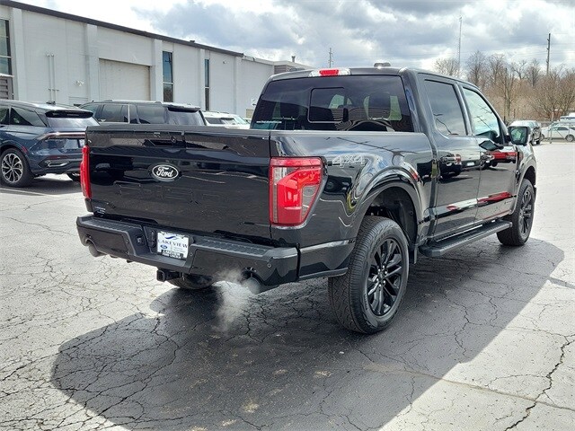 2025 Ford F-150 XLT photo 3