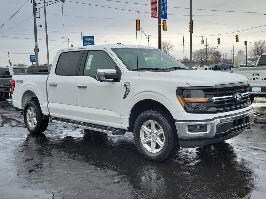 New 2025 Ford F-150 XLT Crew Cab