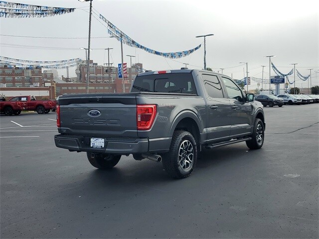 2023 Ford F-150 XLT photo 3