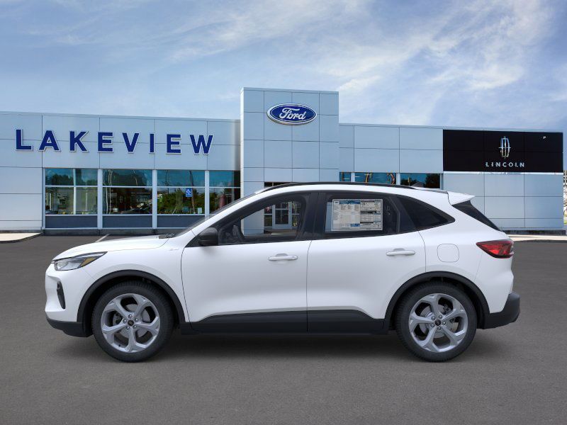 2026 Ford Escape ST-Line photo 2