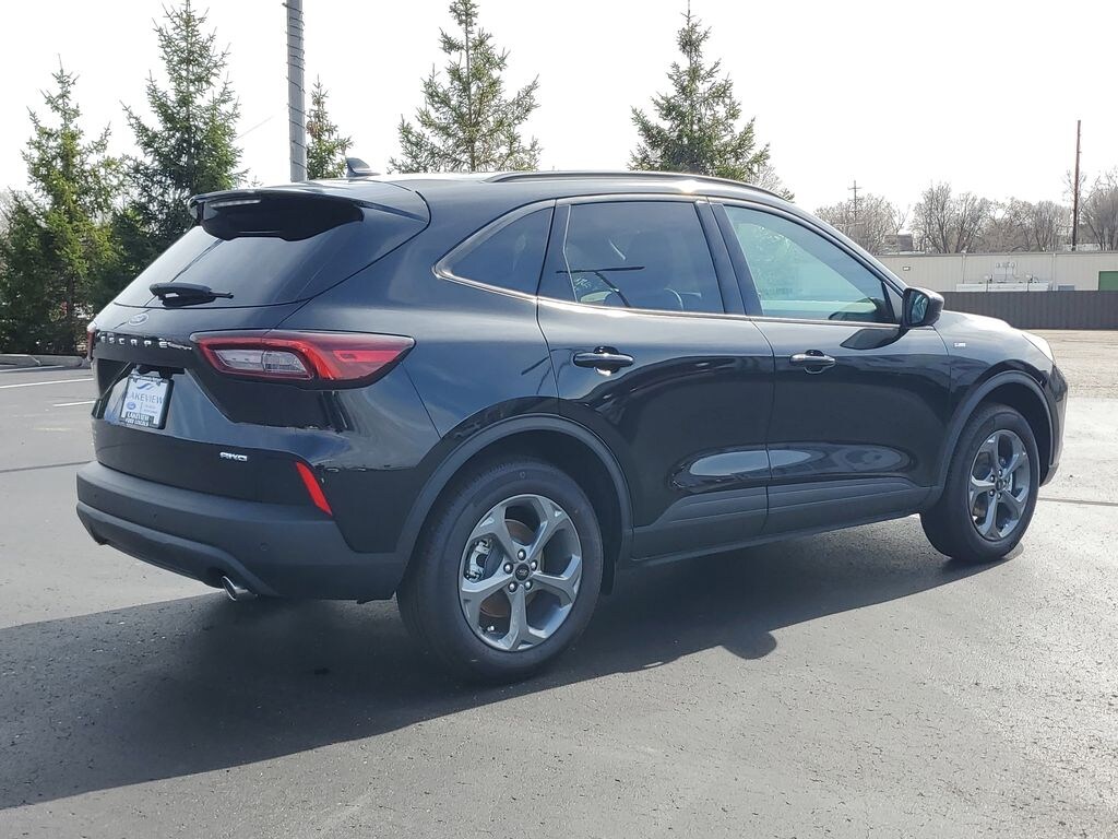 New 2026 Ford Escape ST-Line Sport Utility