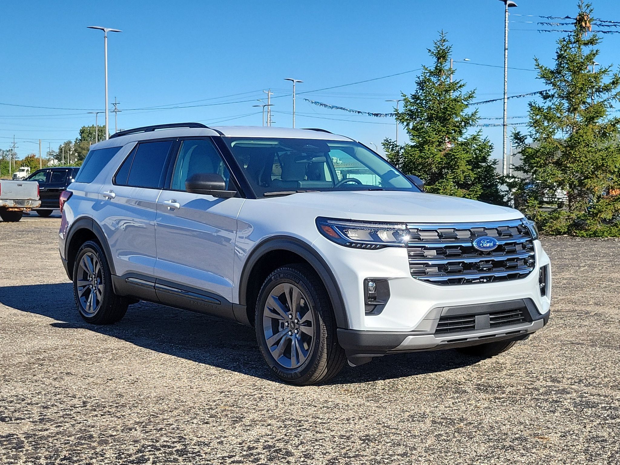 New 2026 Ford Explorer Active w/200A Pkg Sport Utility