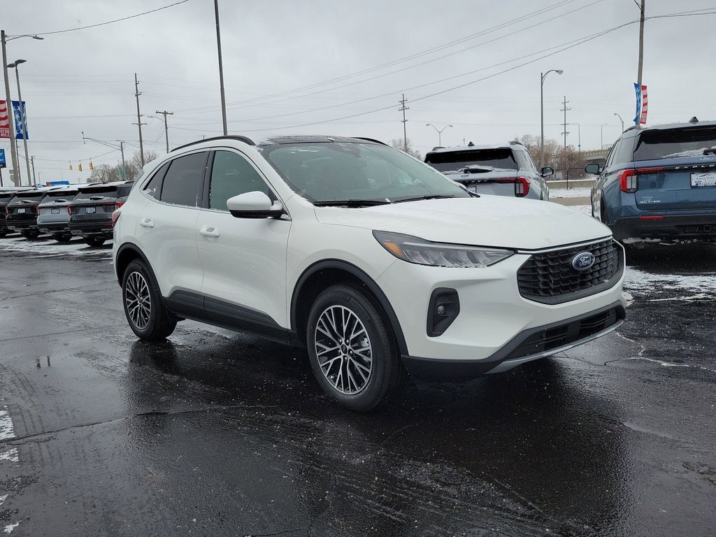 New 2026 Ford Escape Phev Sport Utility