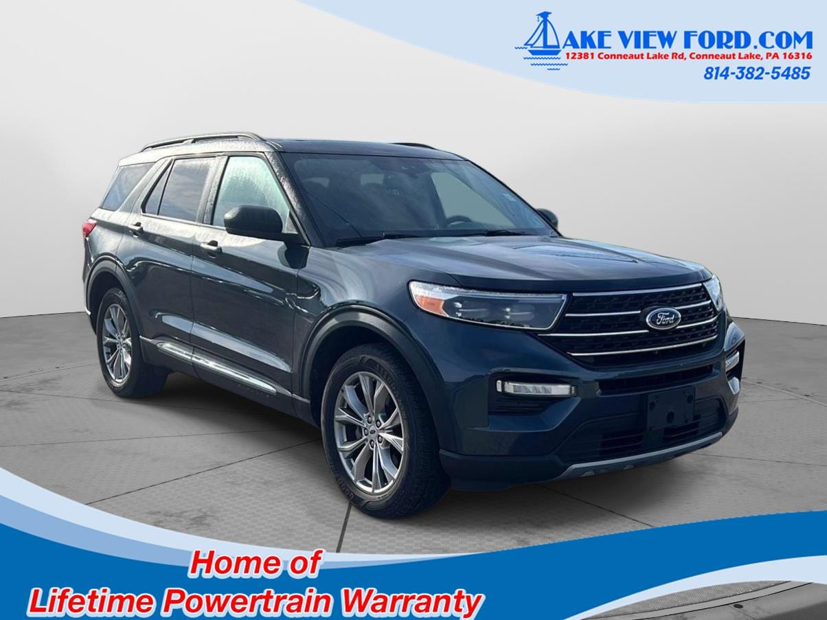 2022 Ford Explorer XLT 4WD's photo