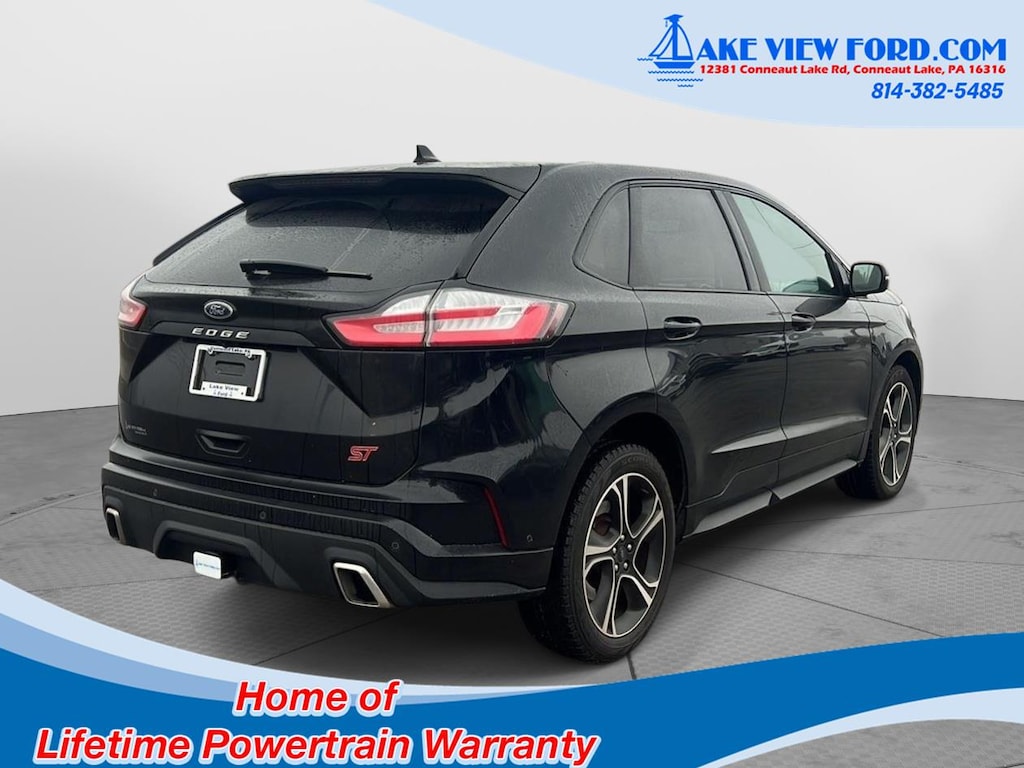 2022 Ford Edge ST photo 3