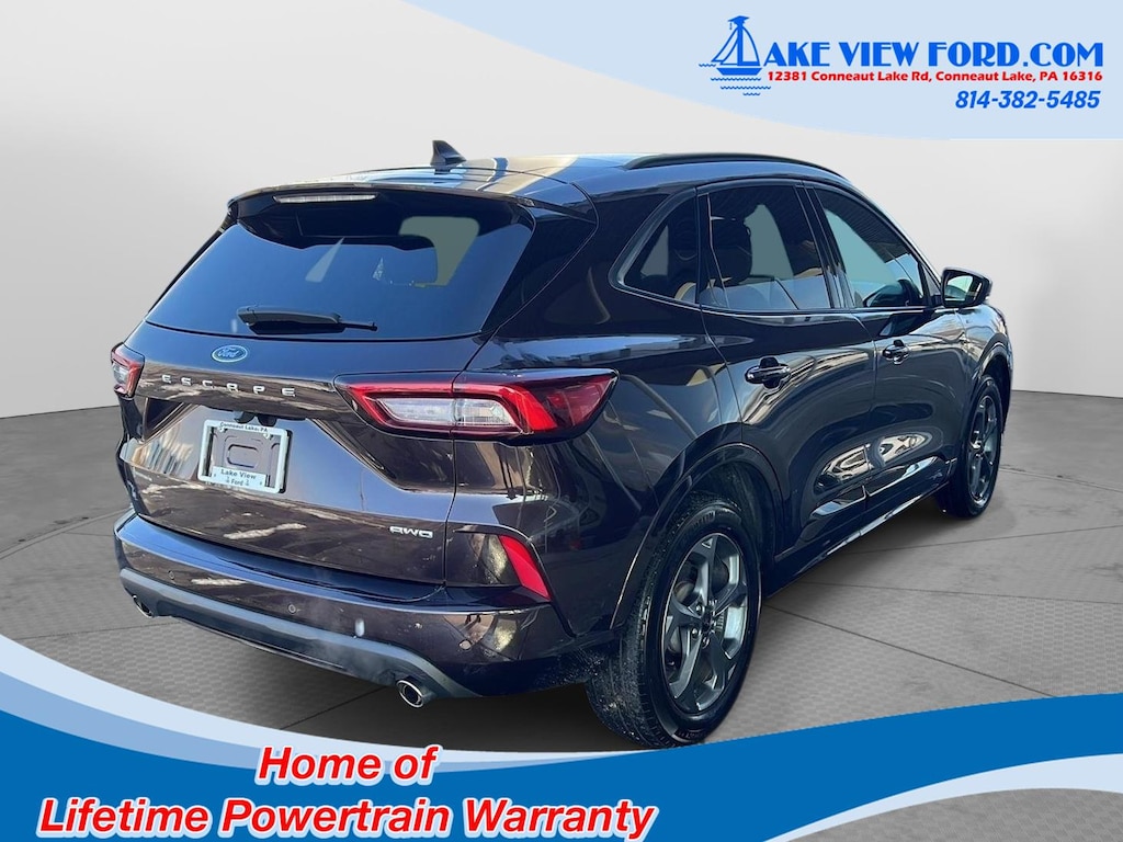 2023 Ford Escape ST-Line photo 4
