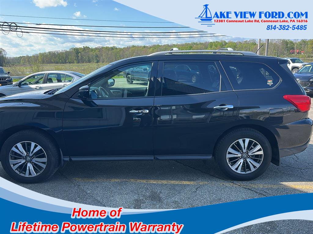 Used 2017 Nissan Pathfinder SL with VIN 5N1DR2MM3HC652696 for sale in Conneaut Lake, PA