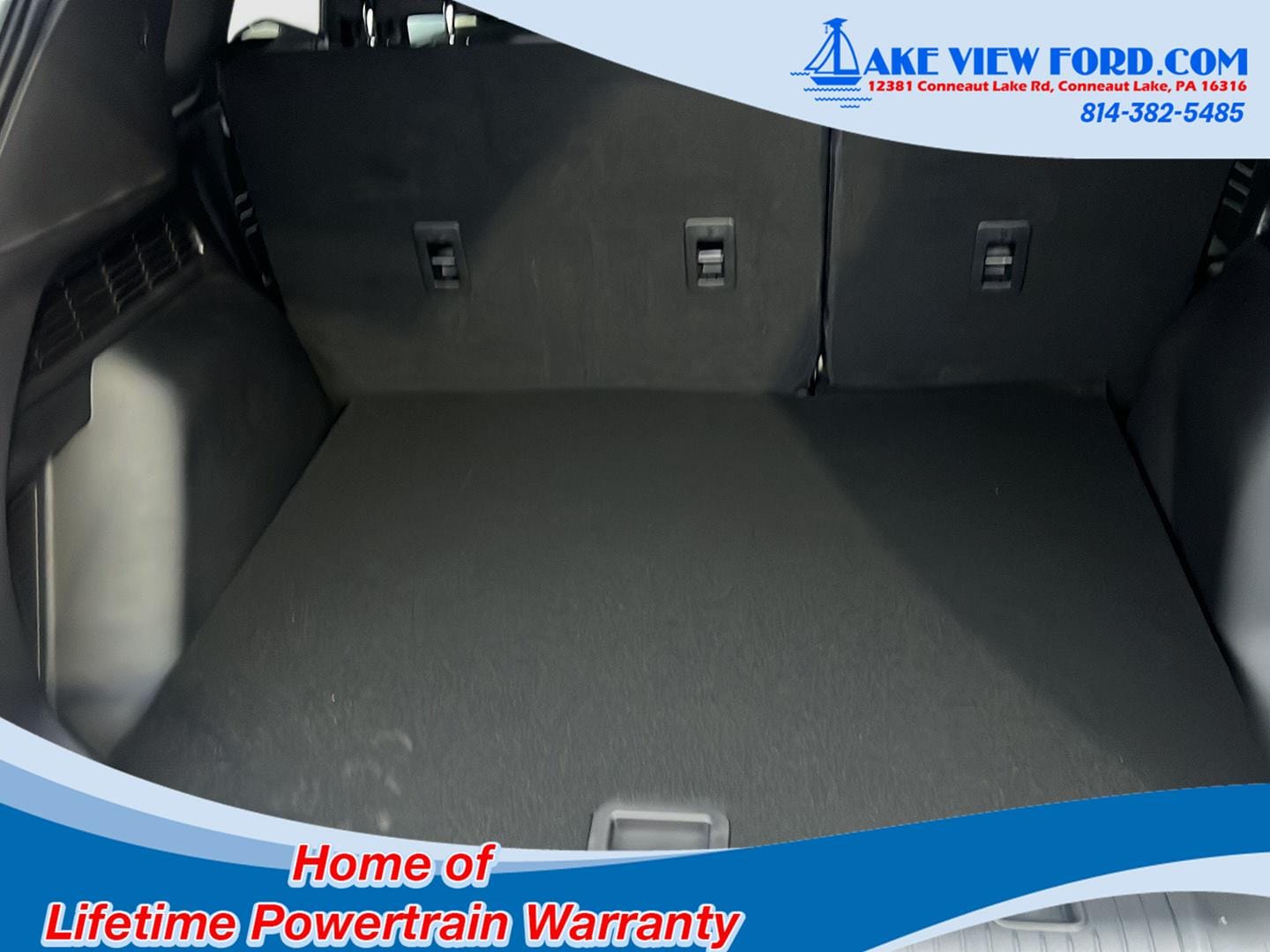 2026 Ford Escape ST-Line - Photo 8
