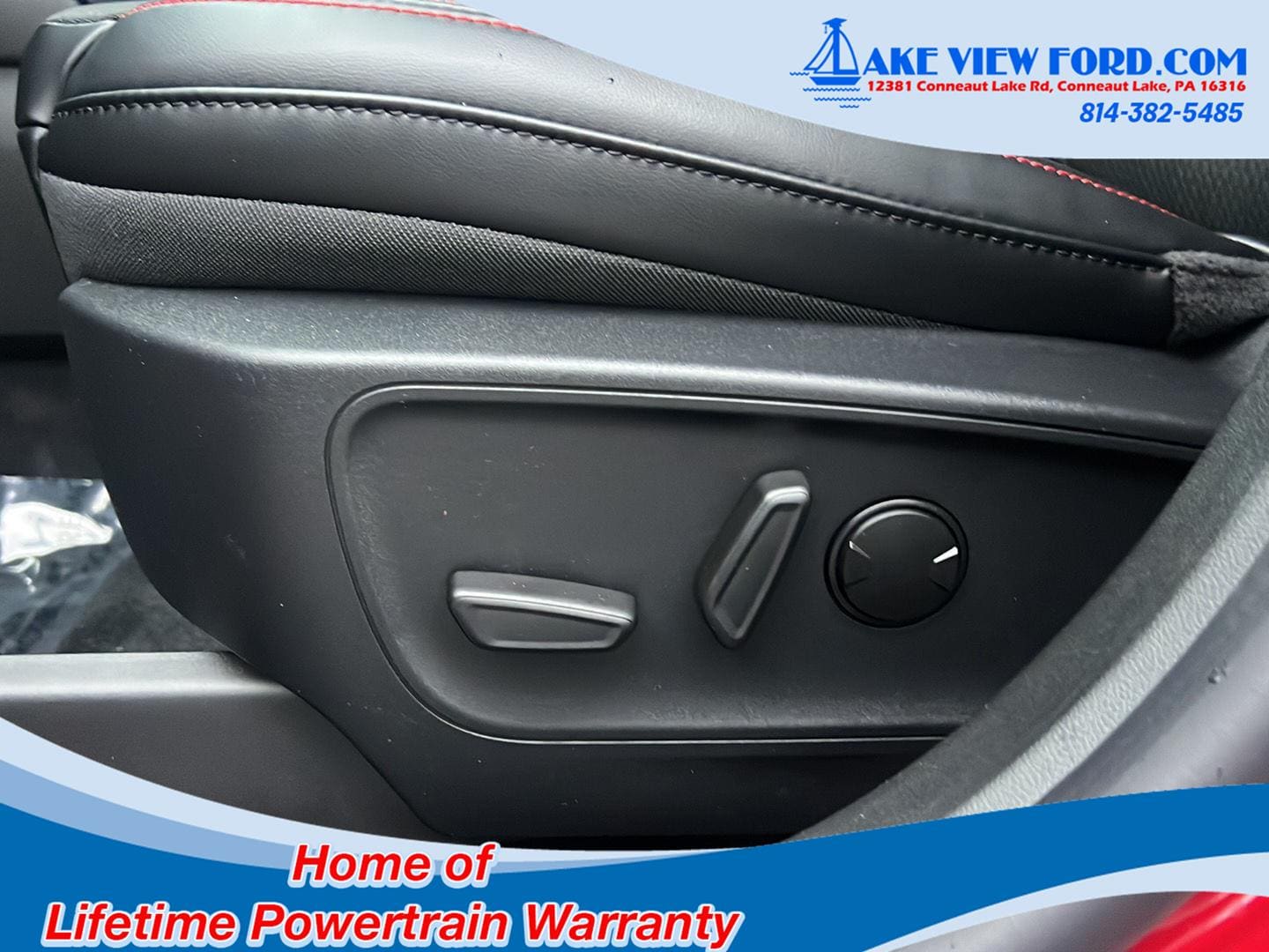 2026 Ford Escape ST-Line - Photo 17