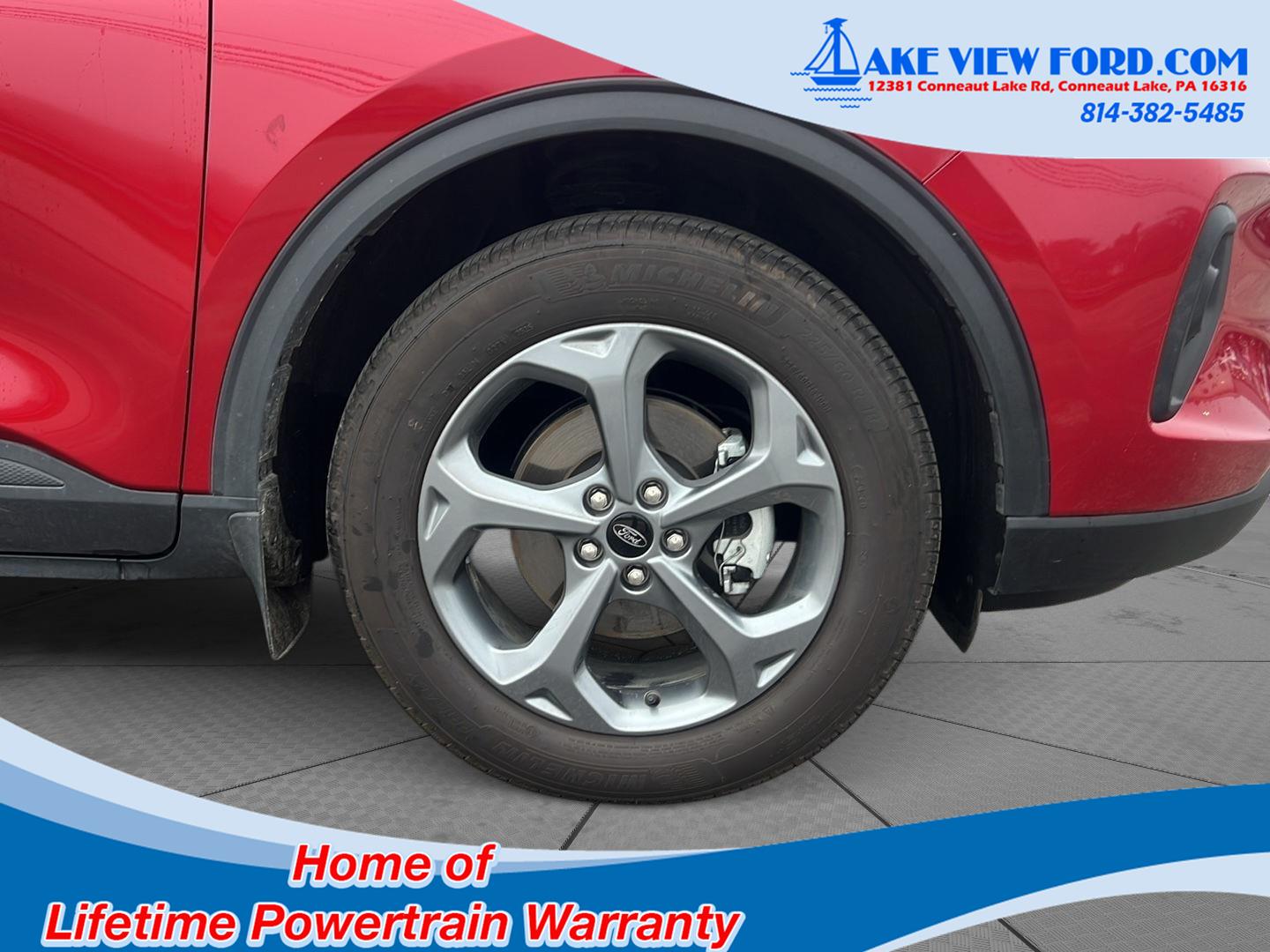 2025 Ford Escape ST-Line Select photo 2