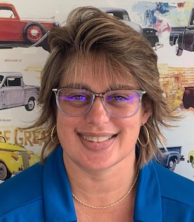 Staff member Mary Ann Palmer from ID_1a41df5fd097