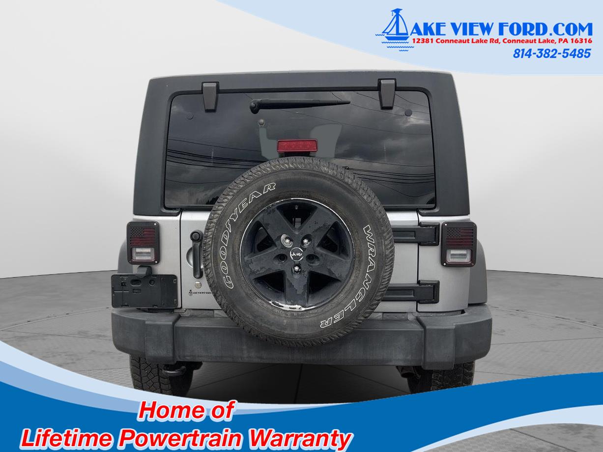 2014 Jeep Wrangler Unlimited Sport photo 4