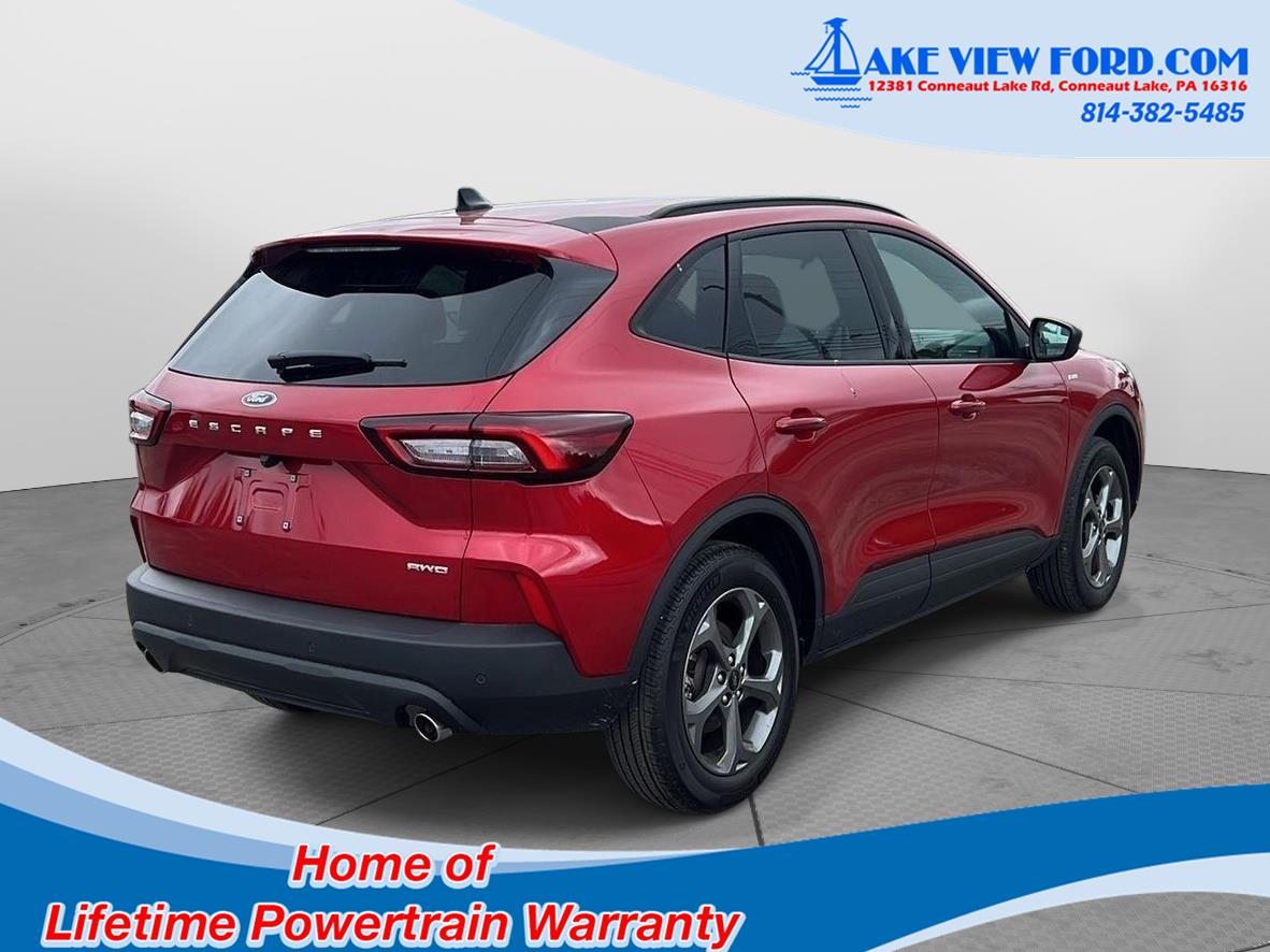 2025 Ford Escape ST-Line photo 4