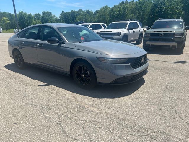 2025 Honda Accord SE - Photo 9