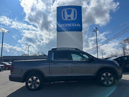 2019 Honda Ridgeline RTL-T AWD Truck Crew Cab