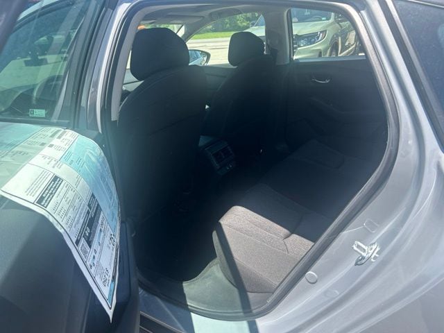 2025 Honda Accord SE - Photo 14