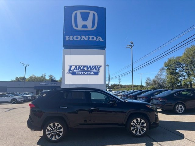 2022 Toyota RAV4 Limited