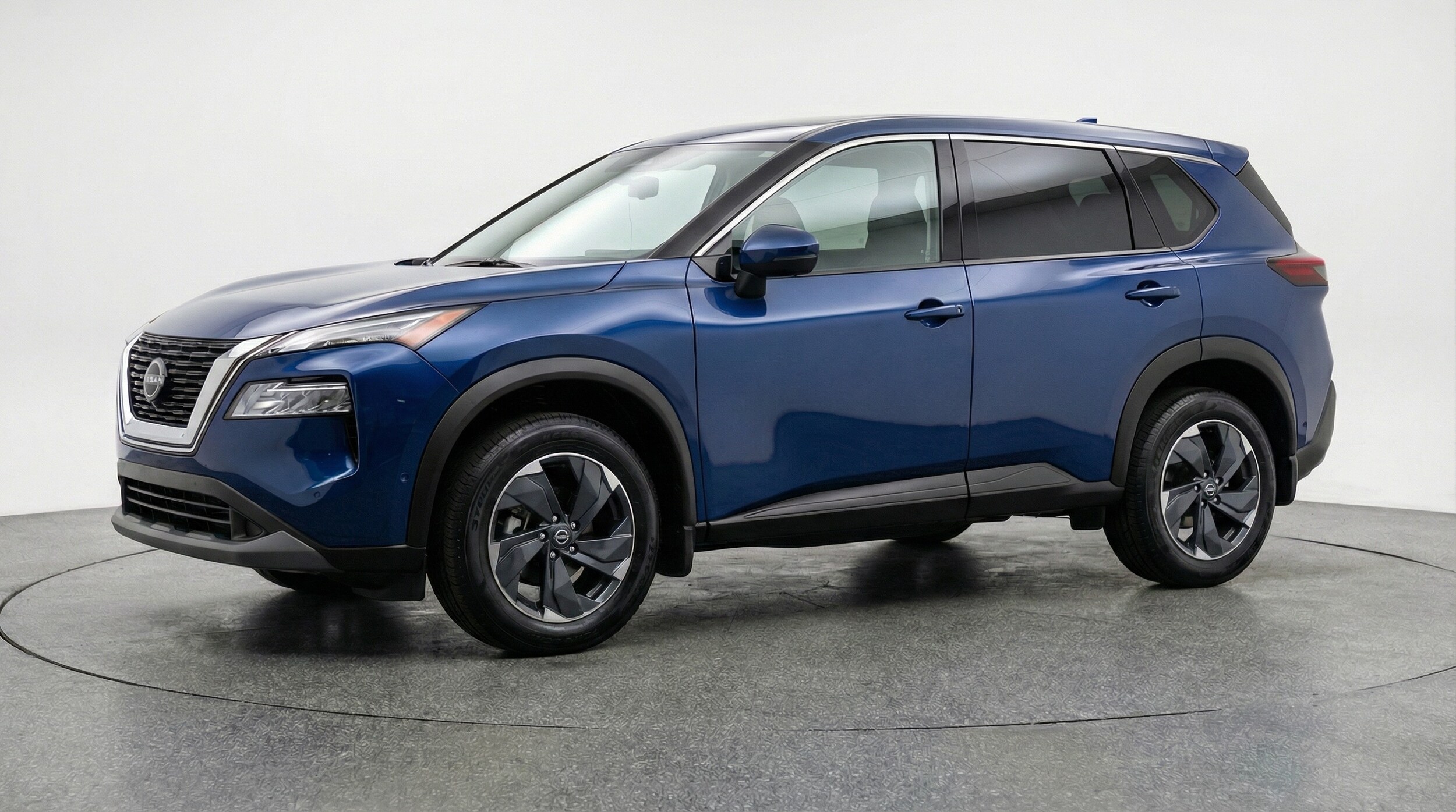 Thumbnail: 2025 Nissan Rogue - 3