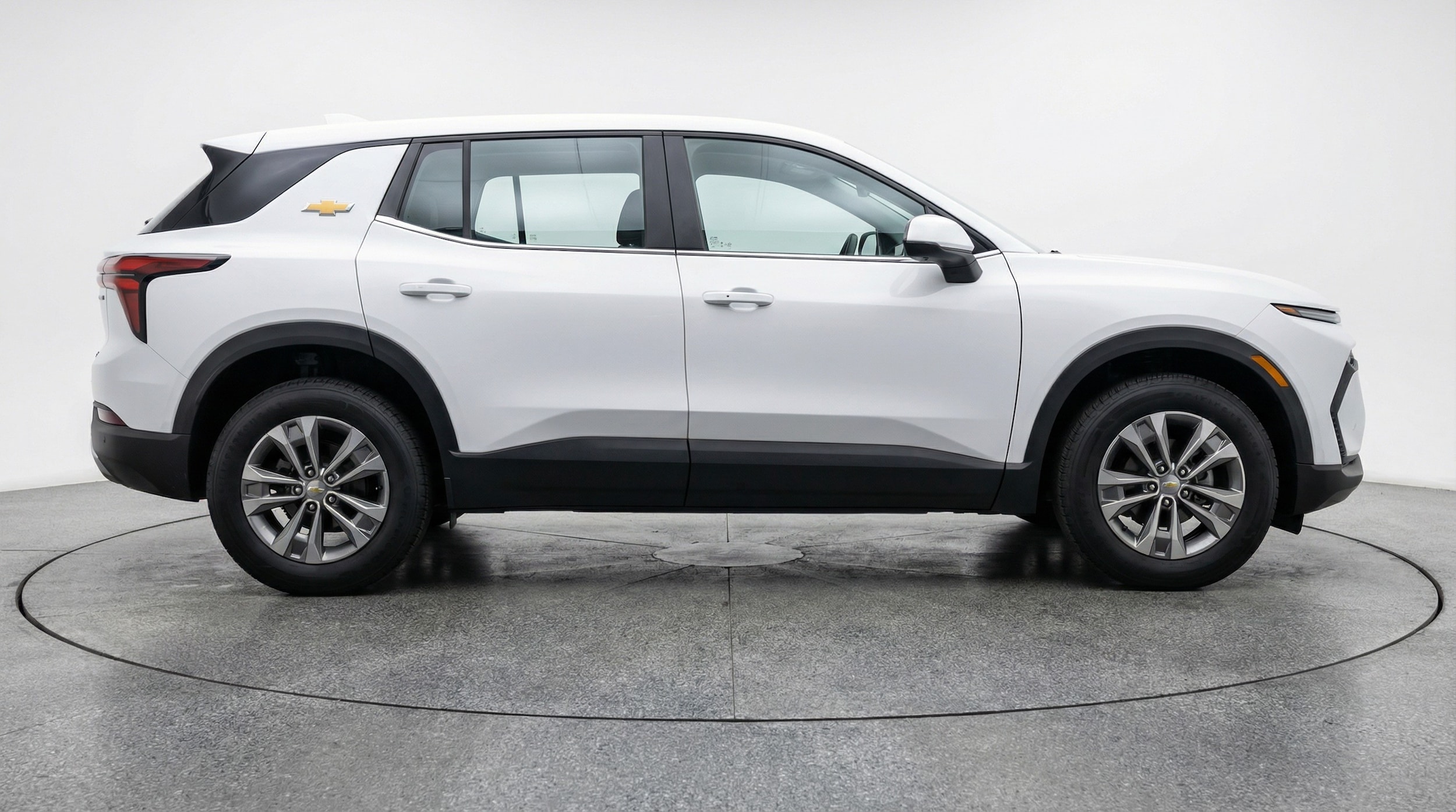 Thumbnail: 2025 Chevrolet Equinox - 8