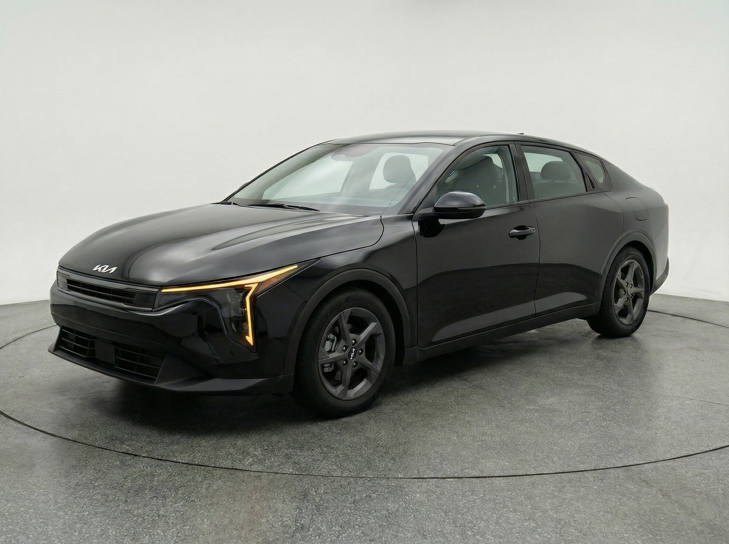 Thumbnail: 2025 Kia K4 - 3