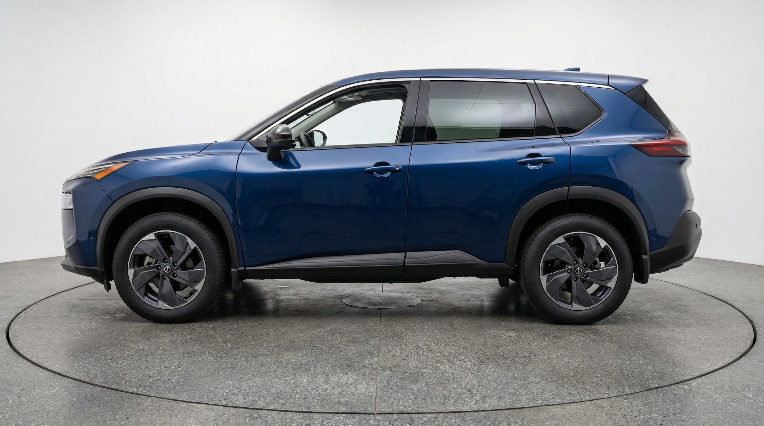 Thumbnail: 2025 Nissan Rogue - 4